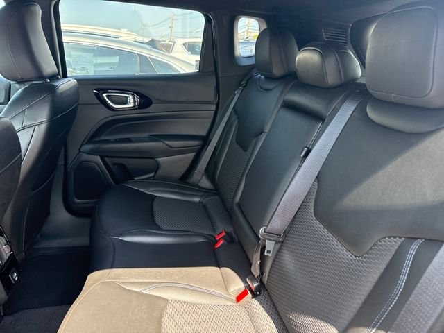 Used 2025 Black Jeep Latitude image 14