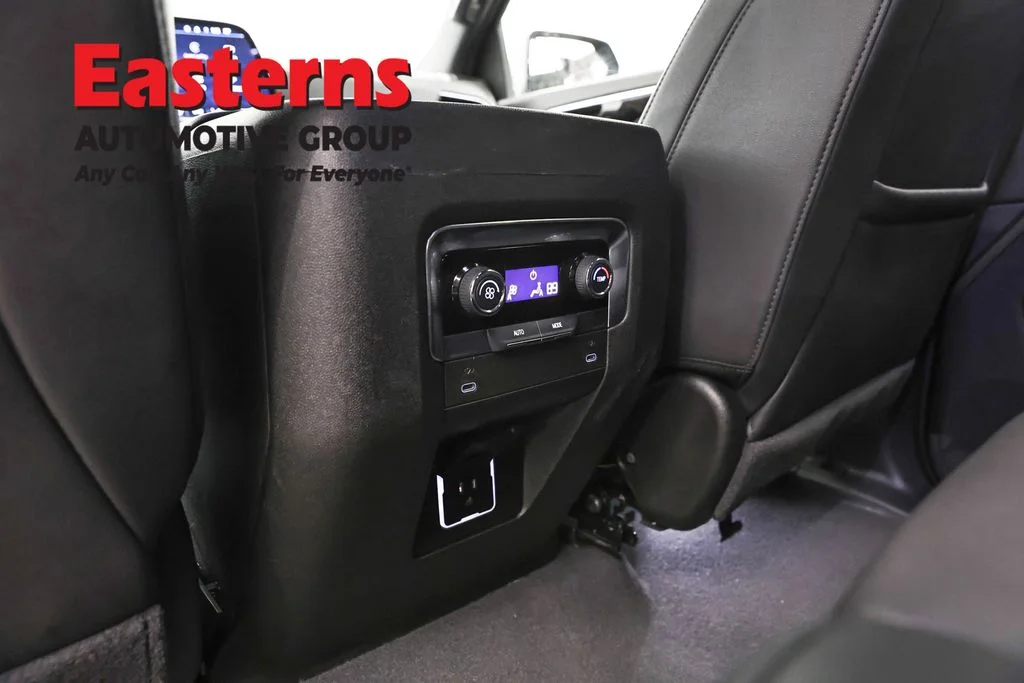 Used 2025 Black Chevrolet Z71 image 24
