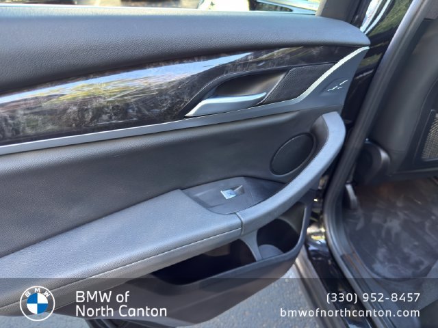 Used 2020 Jet Black BMW xDrive30i image 22