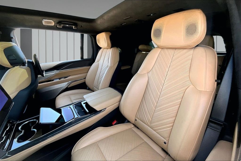 Used 2025 Black Cadillac Sport 2 image 28