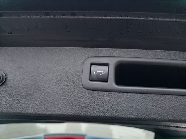 Used 2022 Moon Dust Toyota XLE image 11