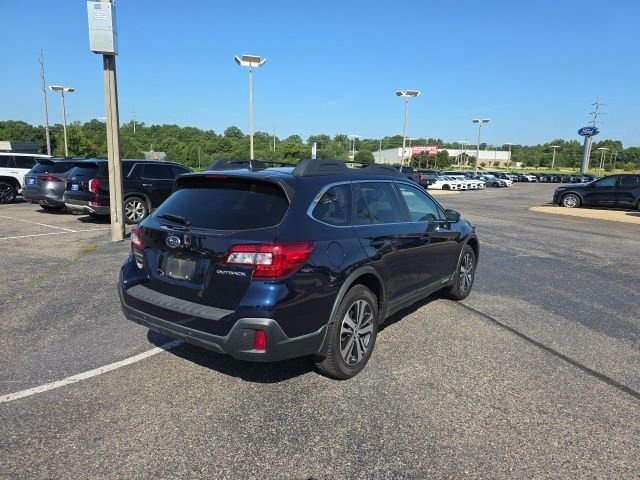 Used 2018 Dark Blue Subaru 2.5i image 3