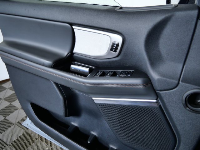 Used 2025 Gray Ford Active image 27