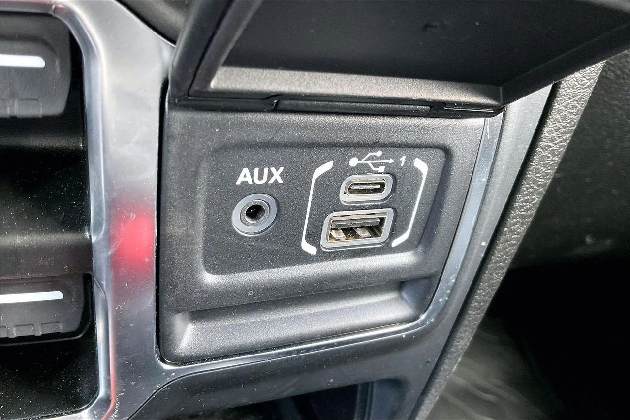 Certified Used 2024 Gray Jeep Sahara 4xe image 17