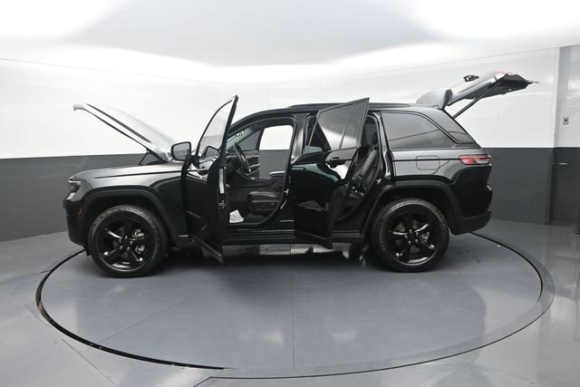 Used 2023 Black Jeep Limited image 33