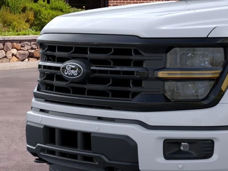 New 2026 Oxford White Ford XLT image 49