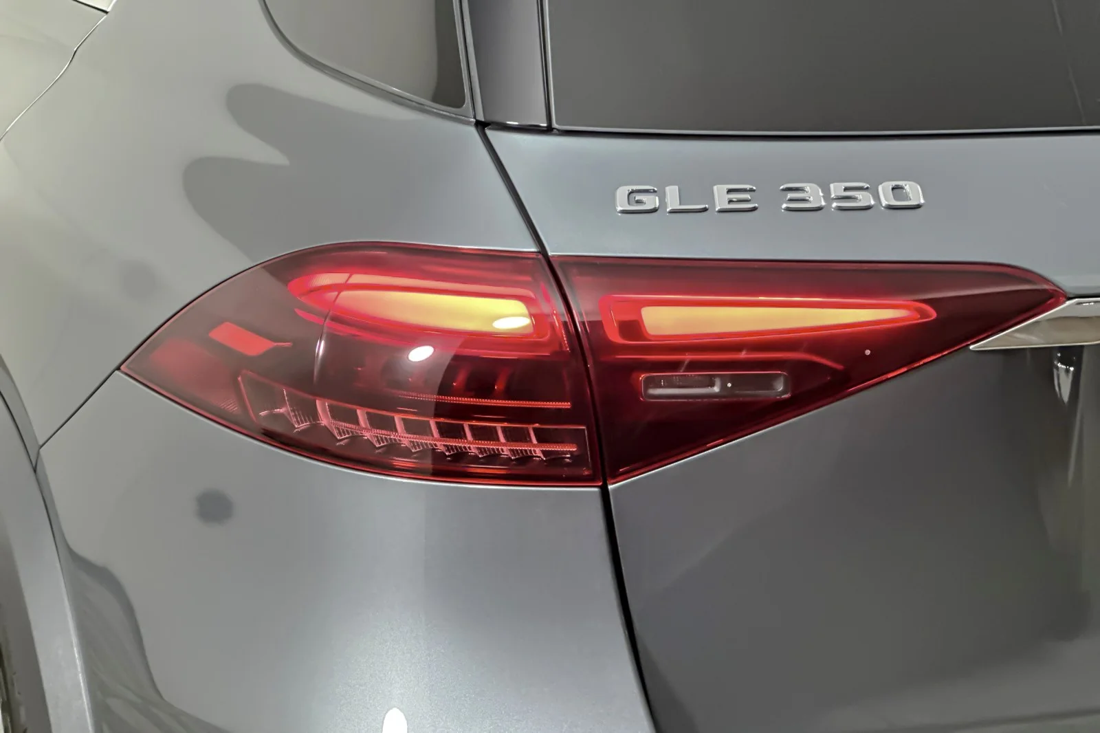 Used 2024 SELENITE GRAY Mercedes-Benz GLE 350 4MATIC® SUV image 27