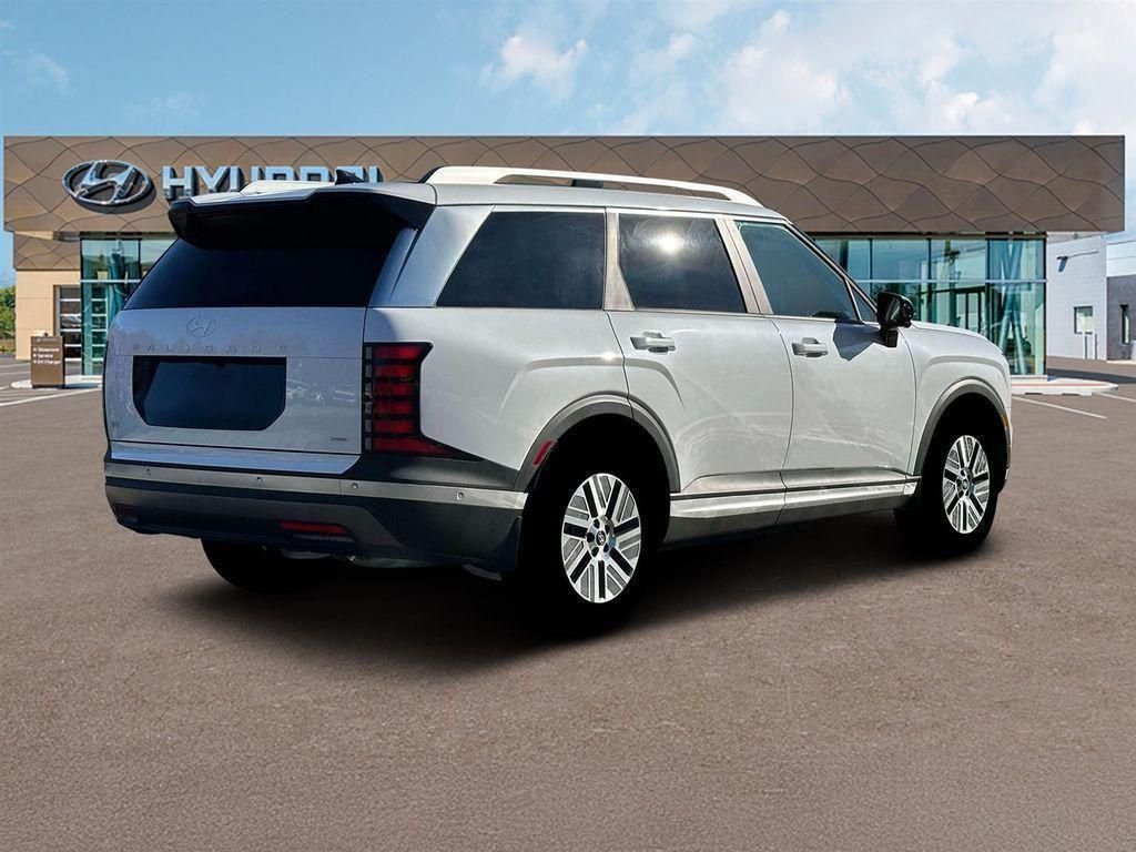 New 2026 White Hyundai SEL Premium image 7