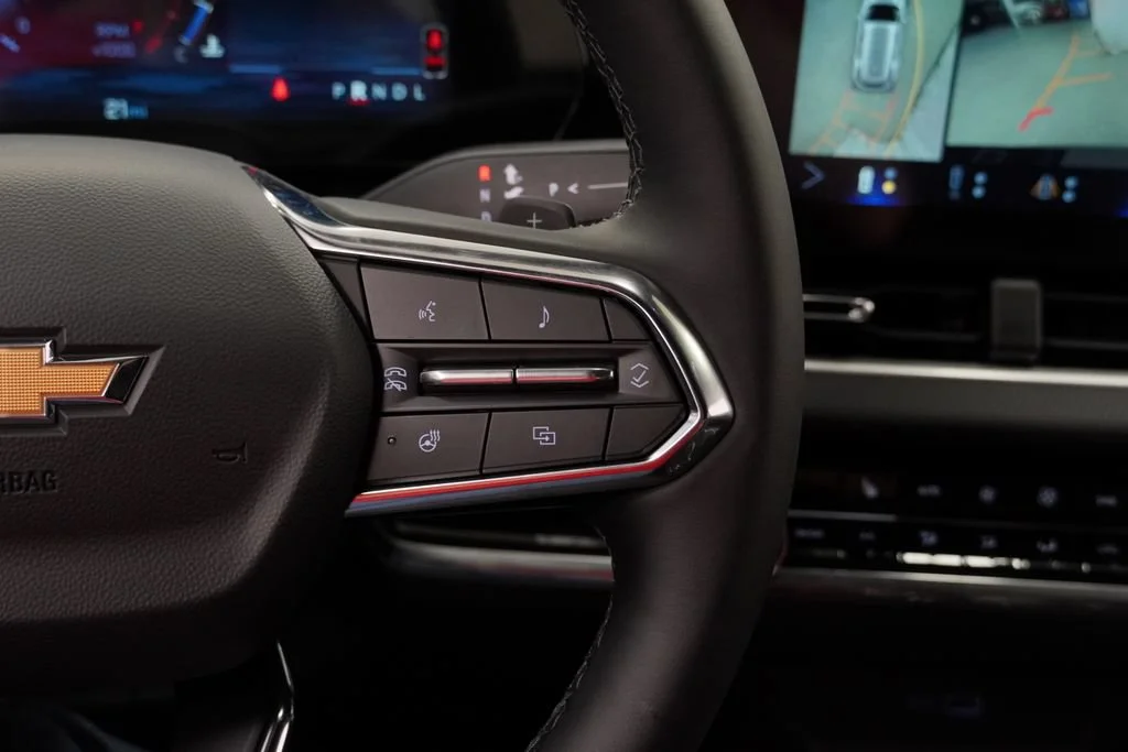 New 2026 Mosaic Black Metallic Chevrolet LT image 19