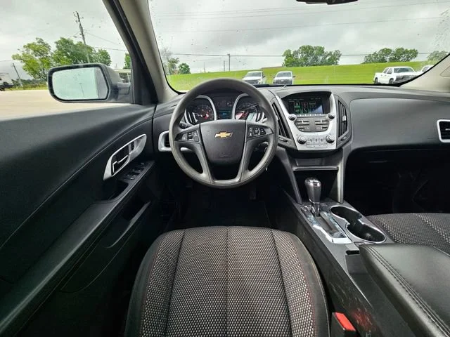 Used 2017 SUMMIT WHITE Chevrolet LS image 13