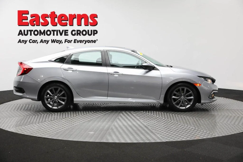 Used 2021 Silver Honda EX image 4