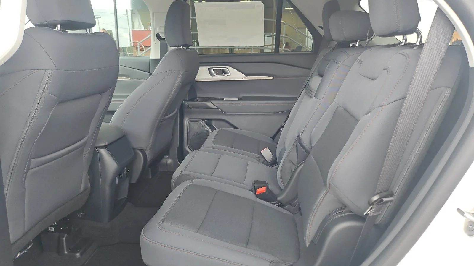 New 2026 Star White Metallic Tri-Coat Ford Active RWD image 13