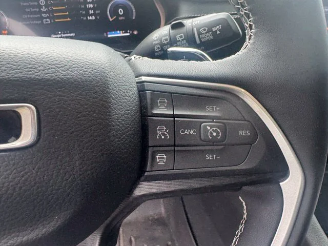 Used 2023 Red Jeep Laredo image 20