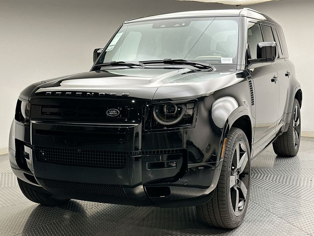 New 2026 Santorini Black Land Rover X-Dynamic SE image 1