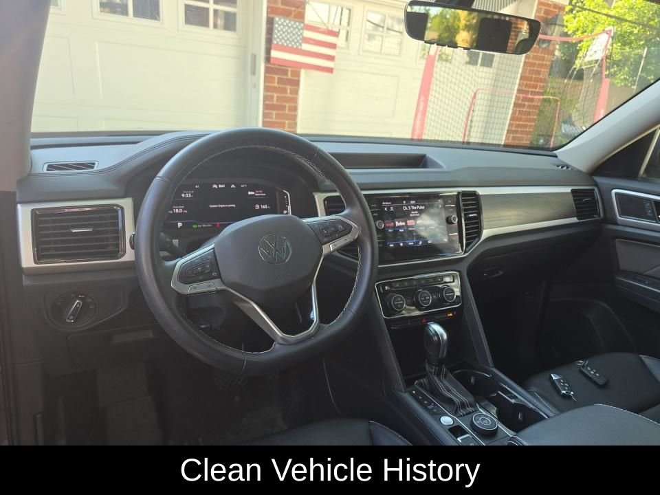 Used 2023 Gray Volkswagen 2.0T SE w/Technology image 4