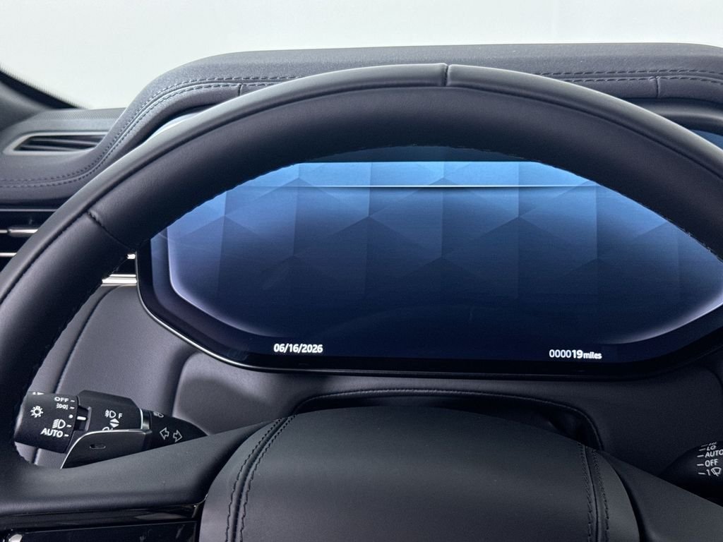 New 2026 SANTORN BLK MET Land Rover Dynamic SE image 15