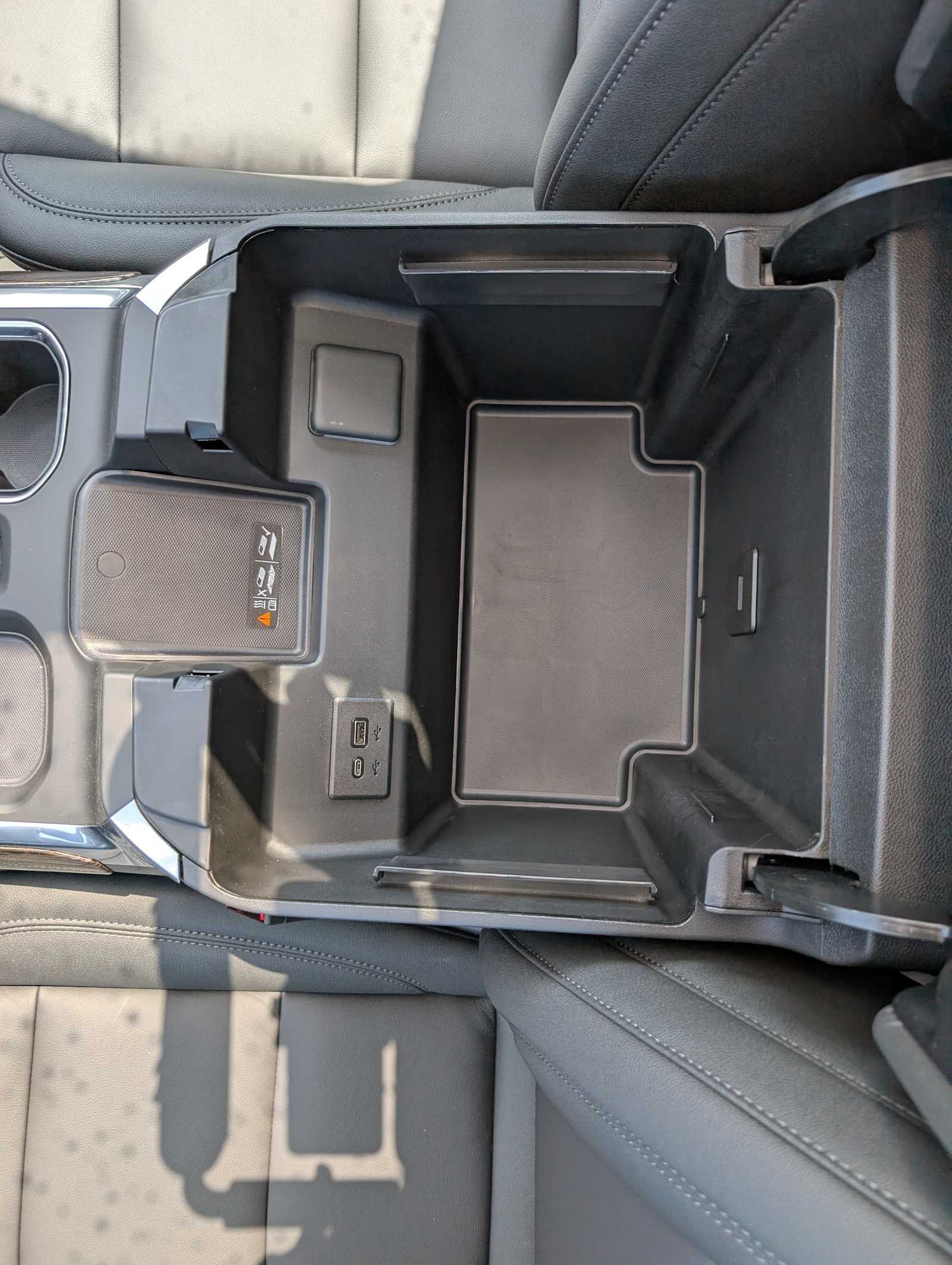 New 2026 Sterling Metallic GMC Elevation image 14
