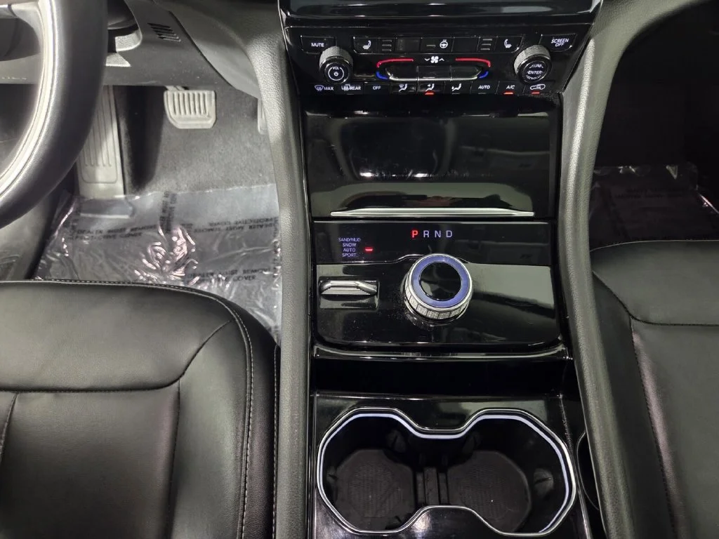 Used 2021 Silver Zynith Jeep Limited image 13
