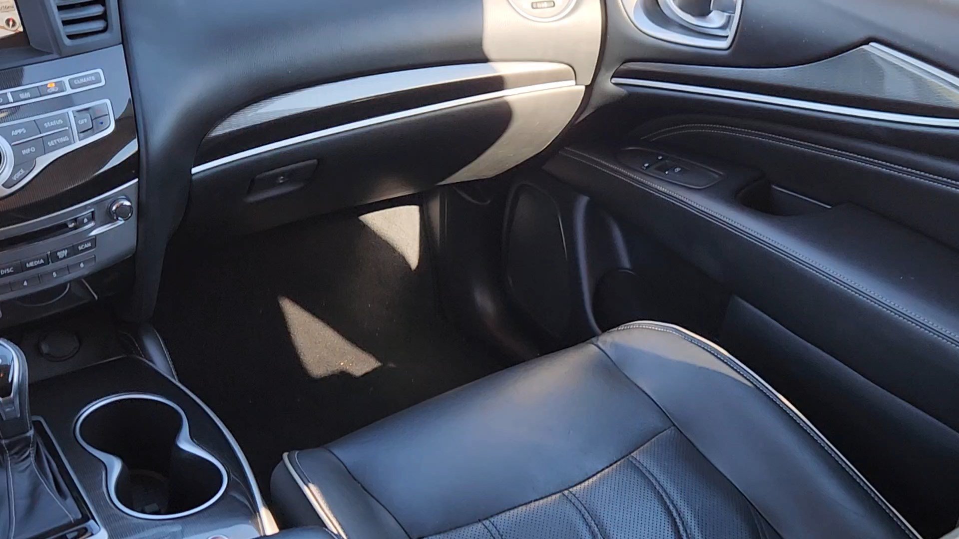 Used 2020 Hermosa Blue INFINITI LUXE image 32