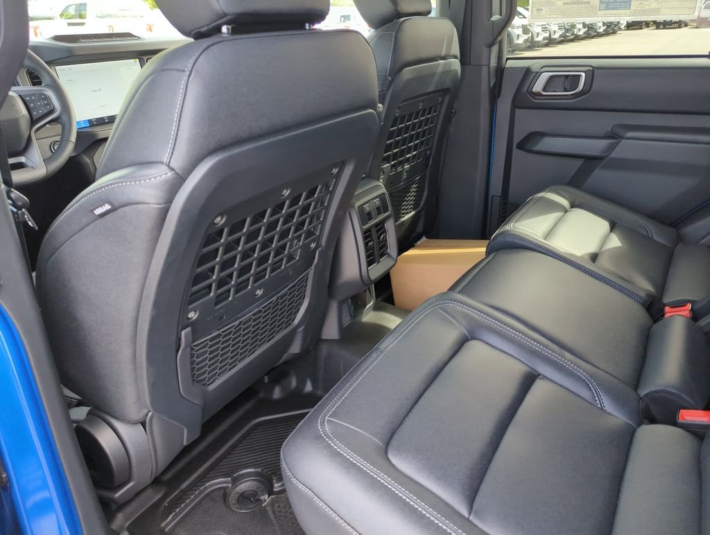 New 2026 Velocity Blue Metallic Ford Badlands® image 31
