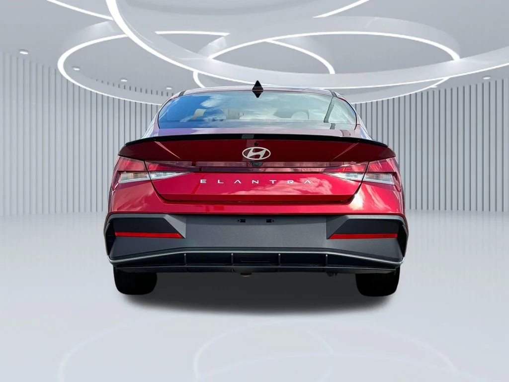 2025 Hyundai Elantra SEL - Photo 25