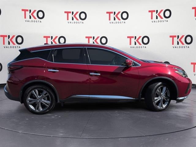 Used 2023 Scarlet Ember Tintcoat Nissan Platinum image 3