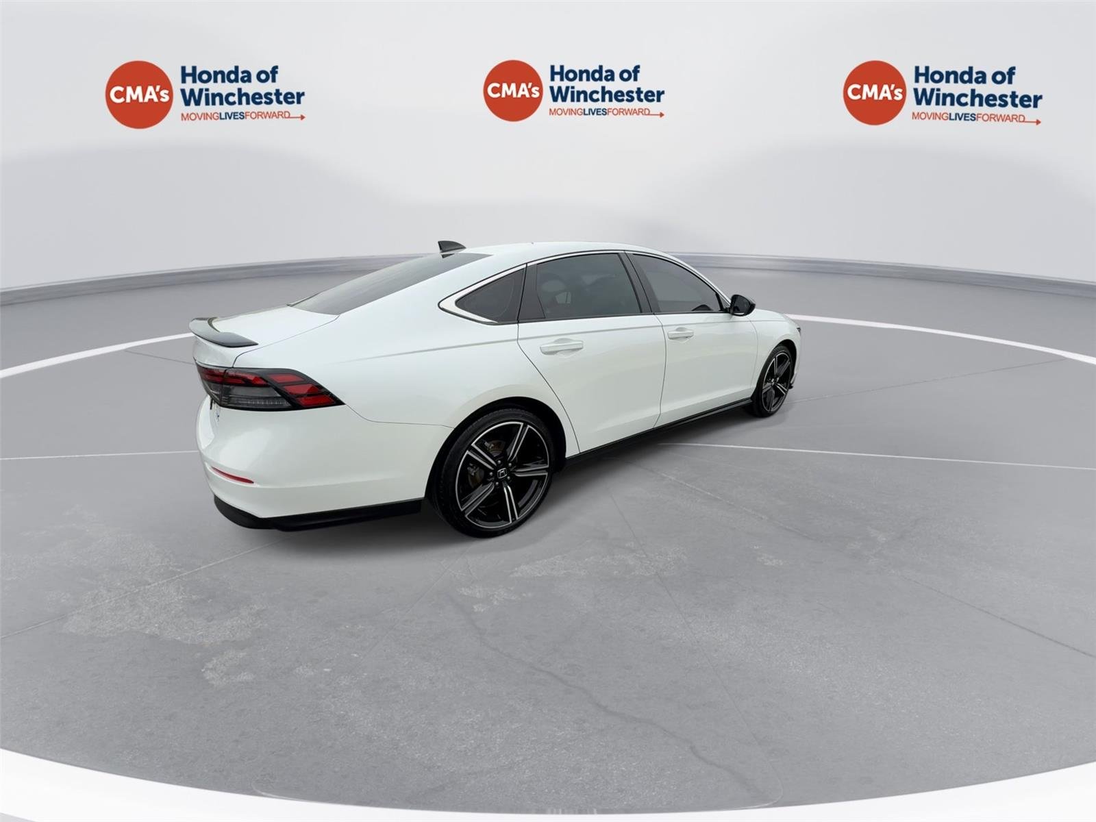 Used 2025 Platinum White Pearl Honda Sport image 8