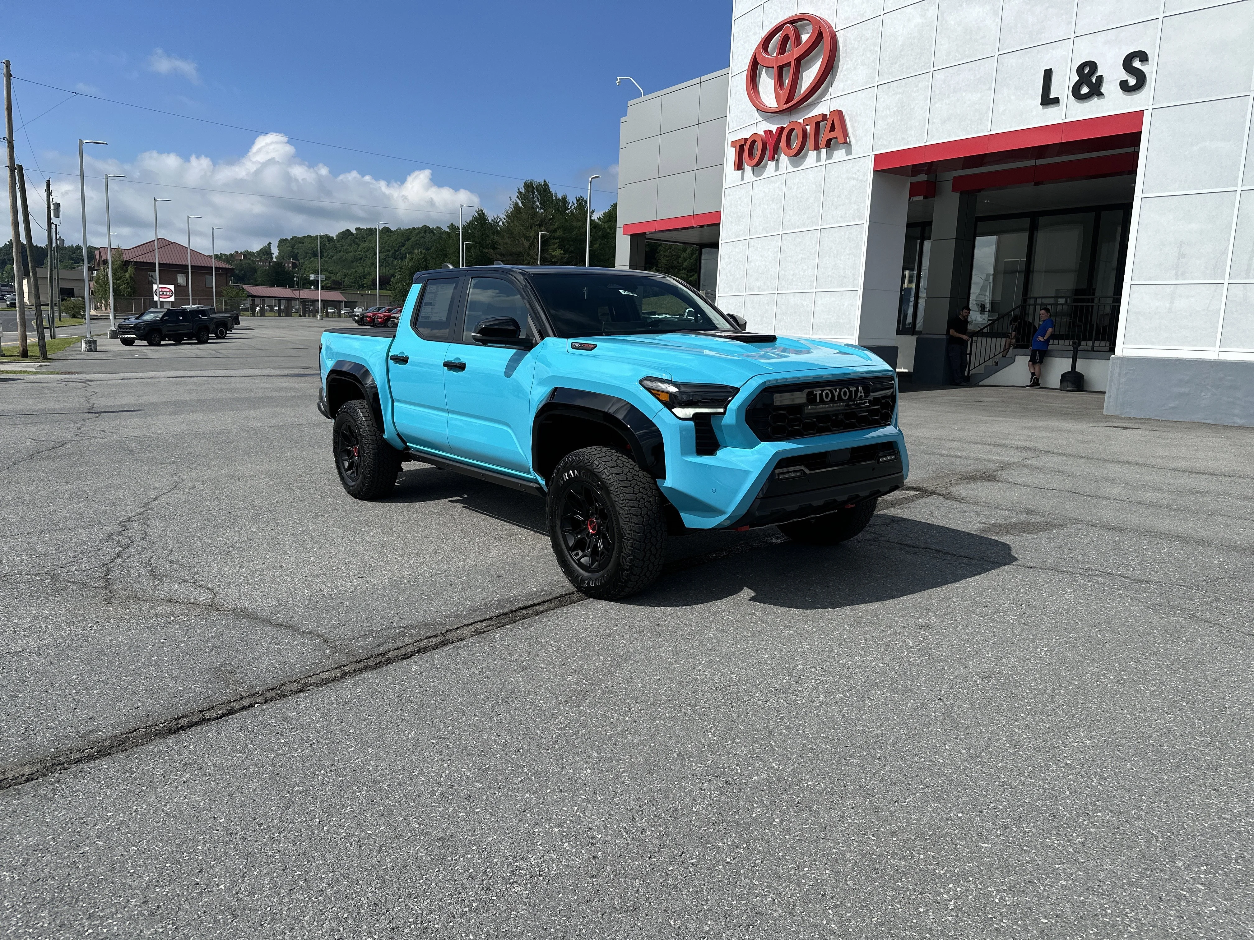 New 2026 Wave Maker with Black roof Toyota TRD Pro image 1