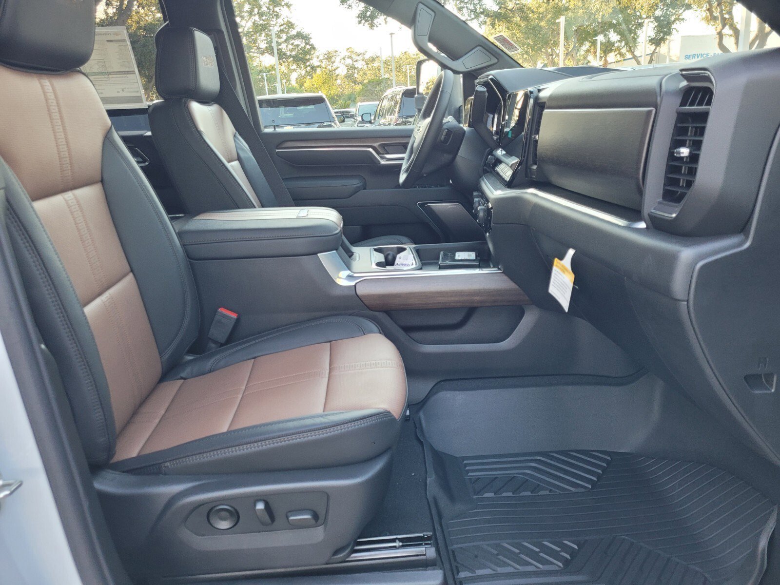 New 2026 Polar White Tricoat Chevrolet High Country image 13