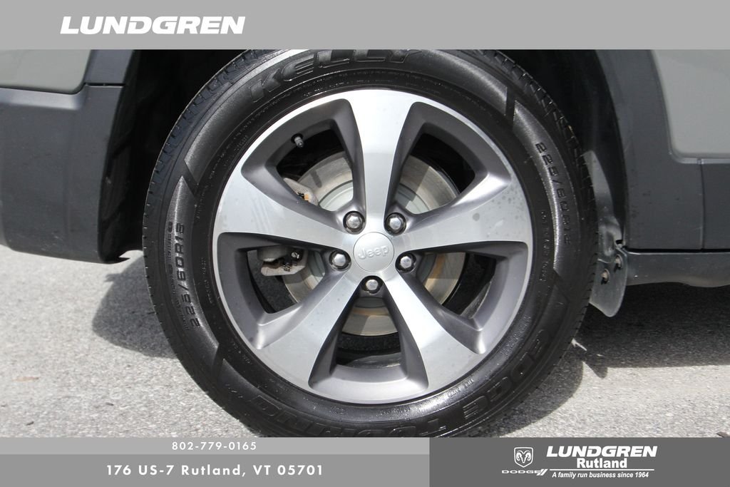 Used 2021 Gray Jeep Limited image 15