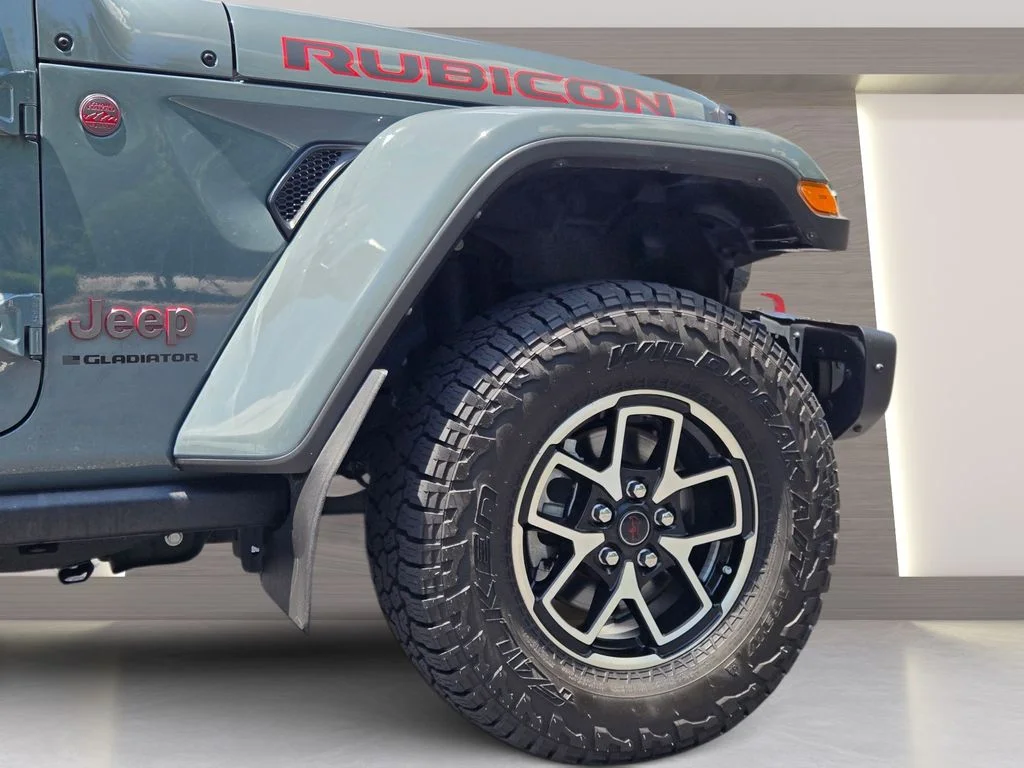 Used 2024 Gray Jeep Rubicon image 11