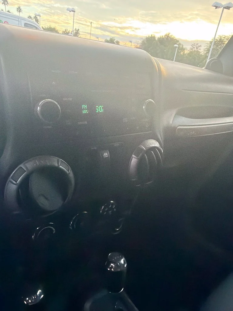 Used 2013 Green Jeep Sport image 2