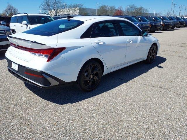 New 2026 White Hyundai SEL Sport image 6
