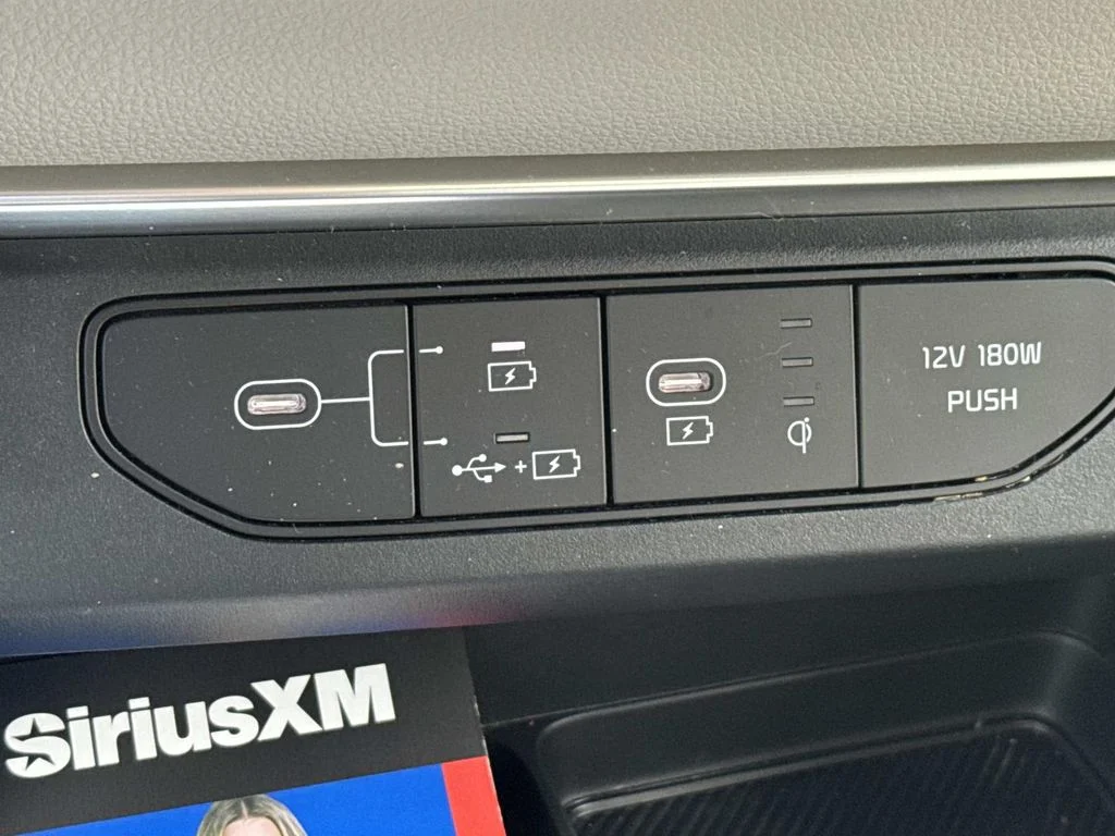2025 Kia Carnival SX Prestige - Photo 33