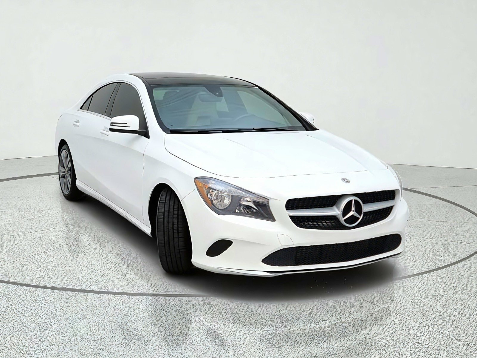 Used 2019 Polar White Mercedes-Benz CLA 250 image 4