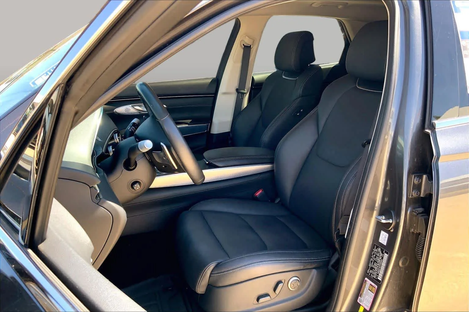 Pre-Owned 2023 Genesis GV70 2.5T