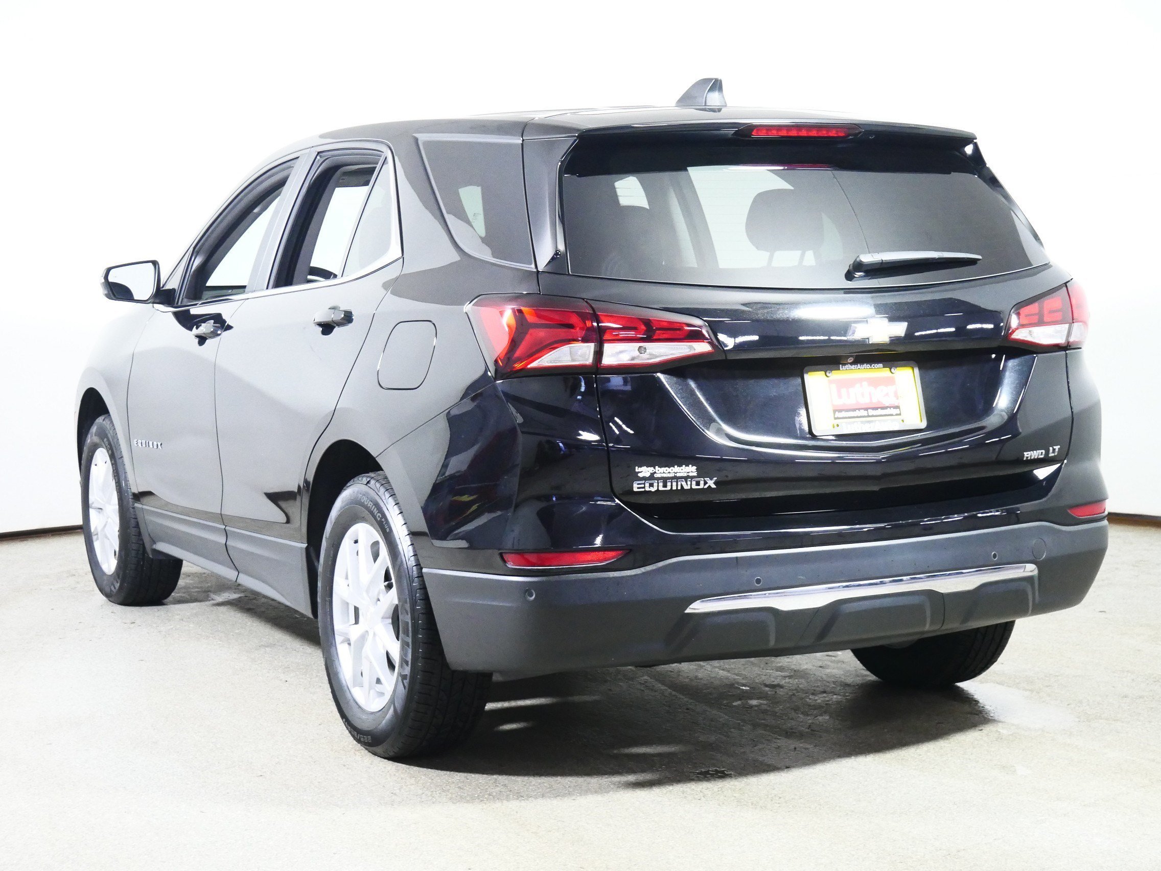Used 2023 Mosaic Black Metallic Chevrolet LT image 5