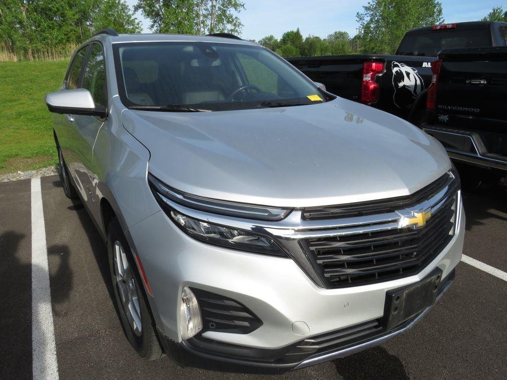 Used 2022 Silver Ice Metallic Chevrolet LT image 14