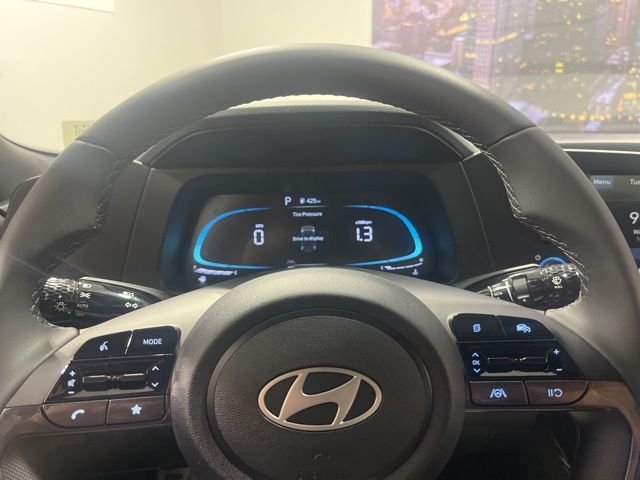Used 2025 Gray Hyundai SEL Sport image 11