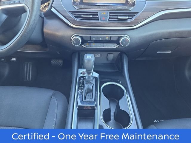Certified Used 2024 White Nissan 2.5 SV image 3