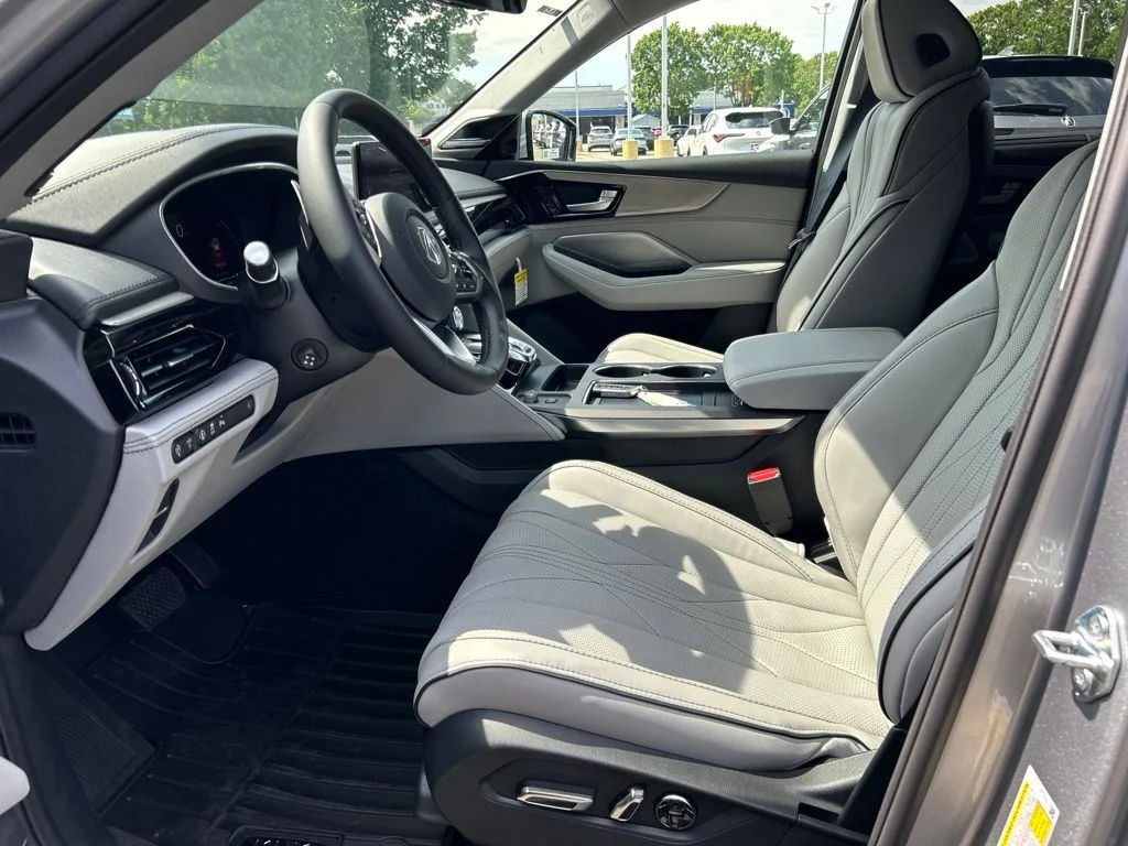 New 2026 Solar Silver Metallic Acura Advance Package image 13