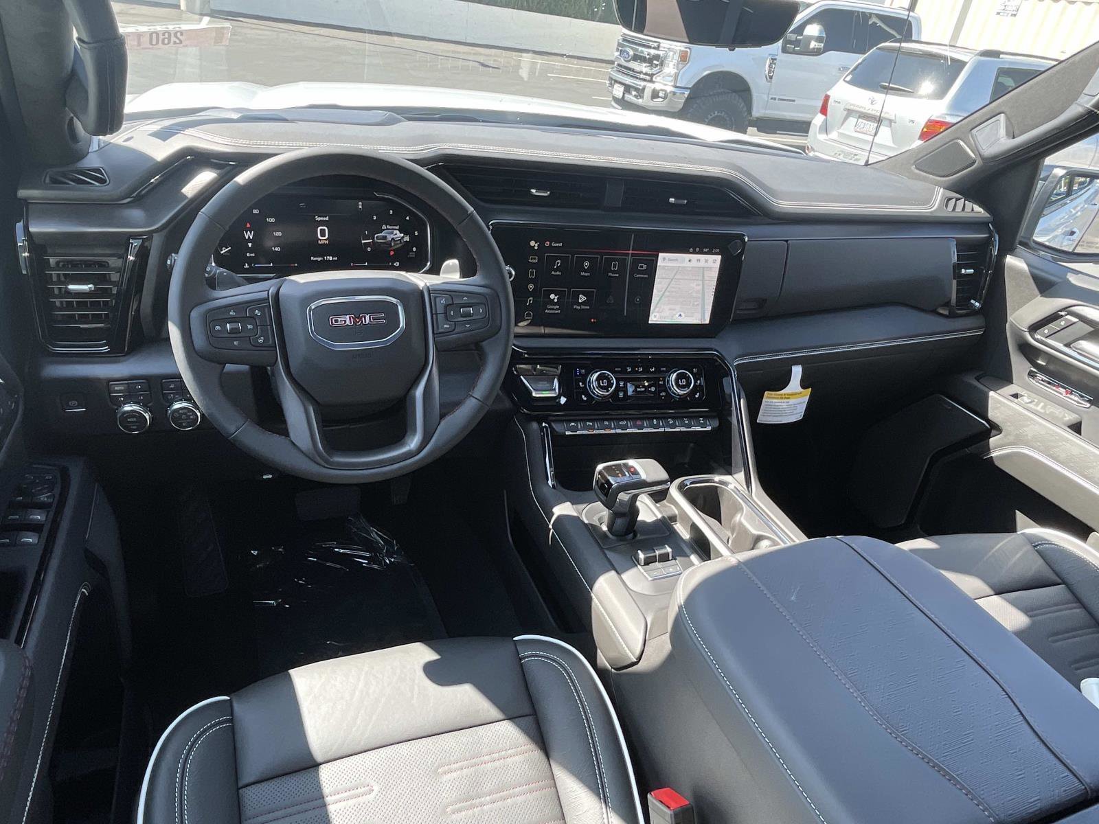 2026 GMC Sierra 1500 AT4X - Photo 9