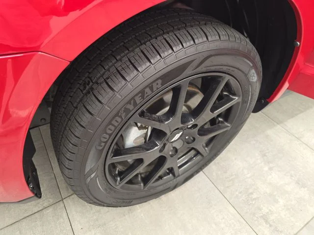 Used 2018 Redline 2 Coat Pearl Dodge SXT image 36