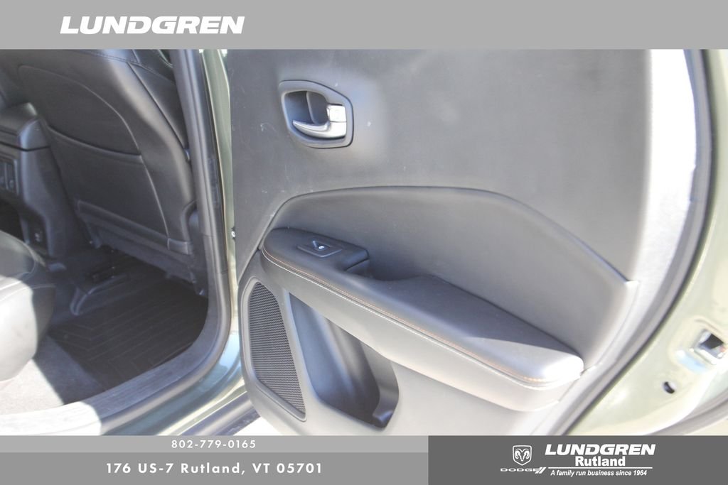 Used 2020 Green Jeep Latitude image 30
