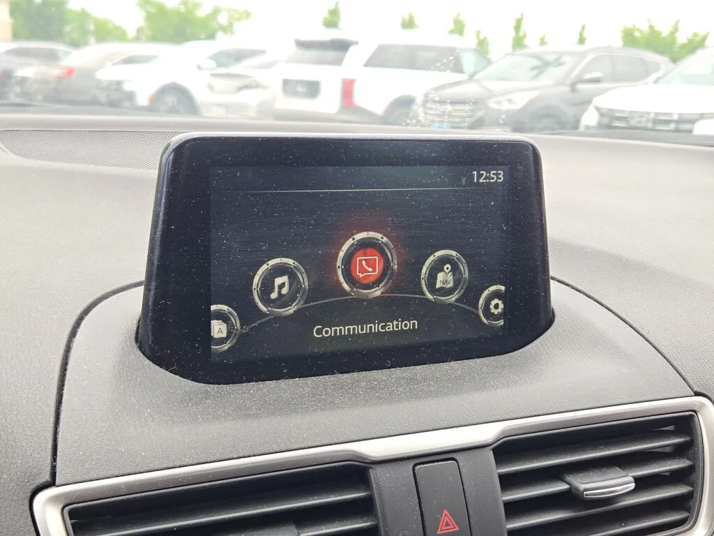 2018 Mazda Mazda3 Touring - Photo 25