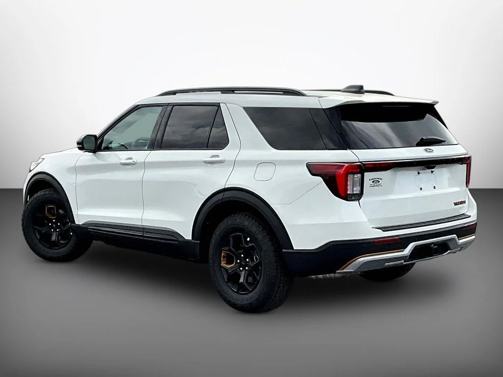 New 2026 Star White Metallic Tri-Coat Ford Tremor® image 3