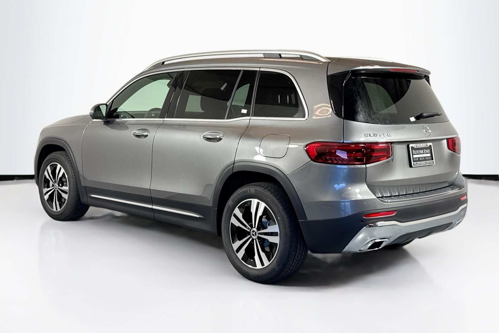New 2026 Mountain Grey Metallic Mercedes-Benz GLB 250 image 7