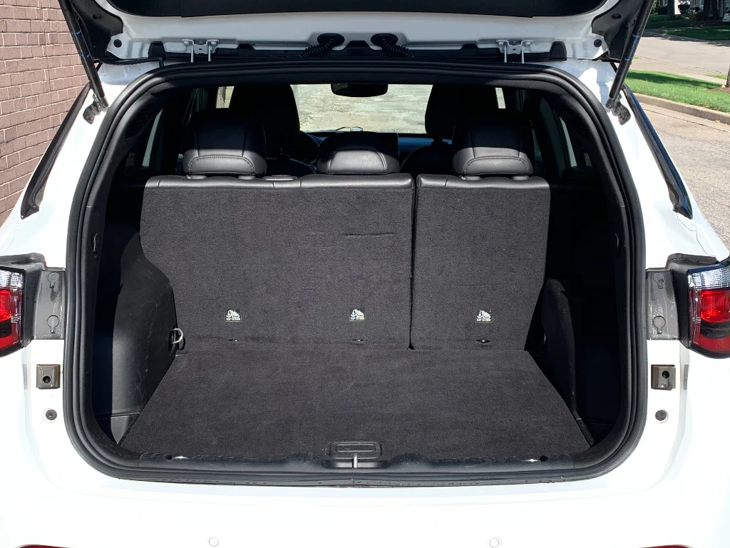 Used 2025 Bright White Clearcoat Jeep Trailhawk image 17