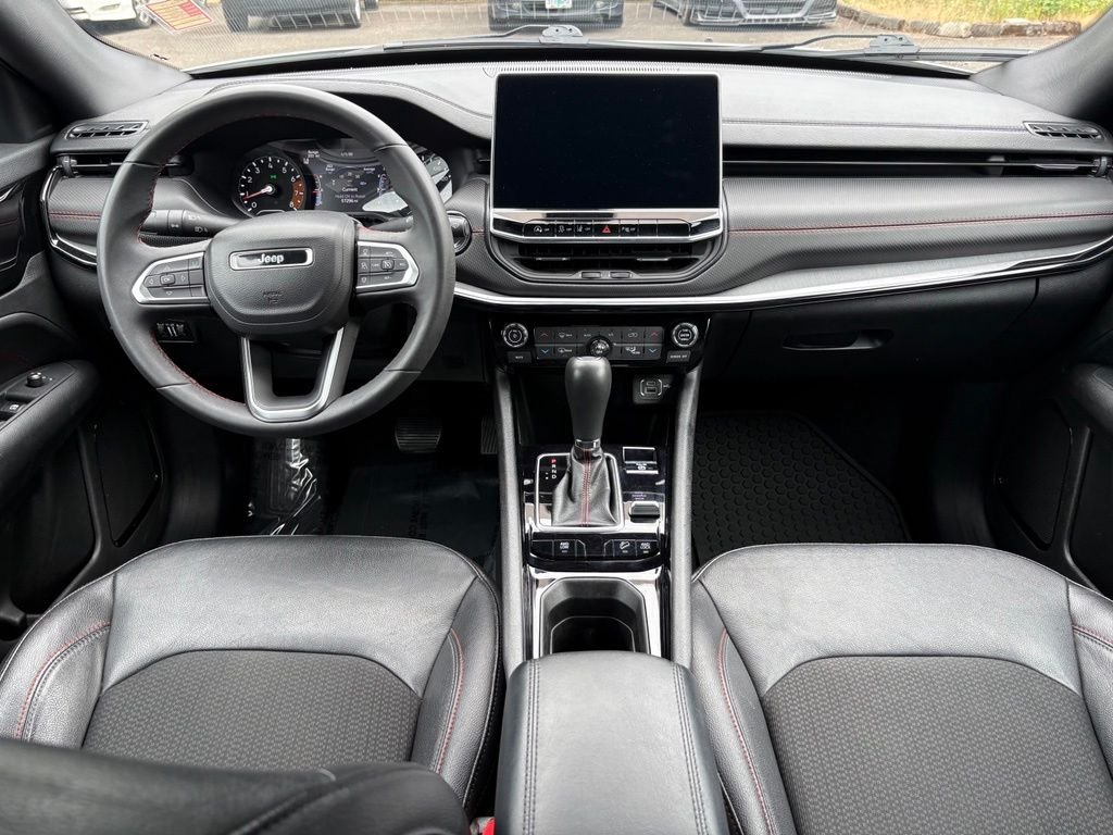 Used 2024 White Jeep Trailhawk image 17