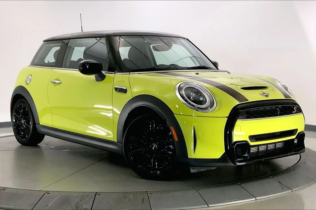 2024 MINI Hardtop Cooper S's photo